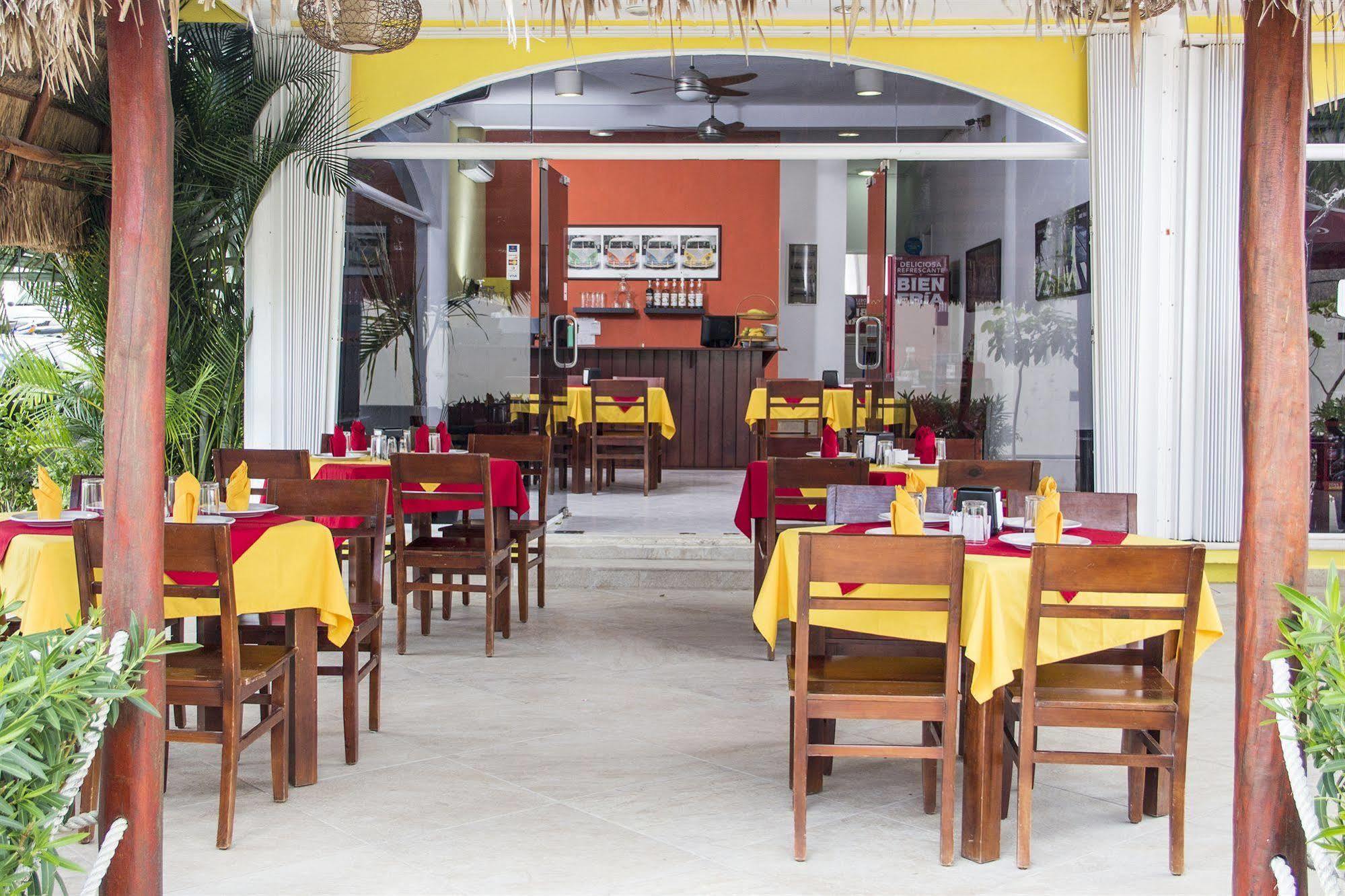 Hotel Sol Playa Playa del Carmen Exteriör bild