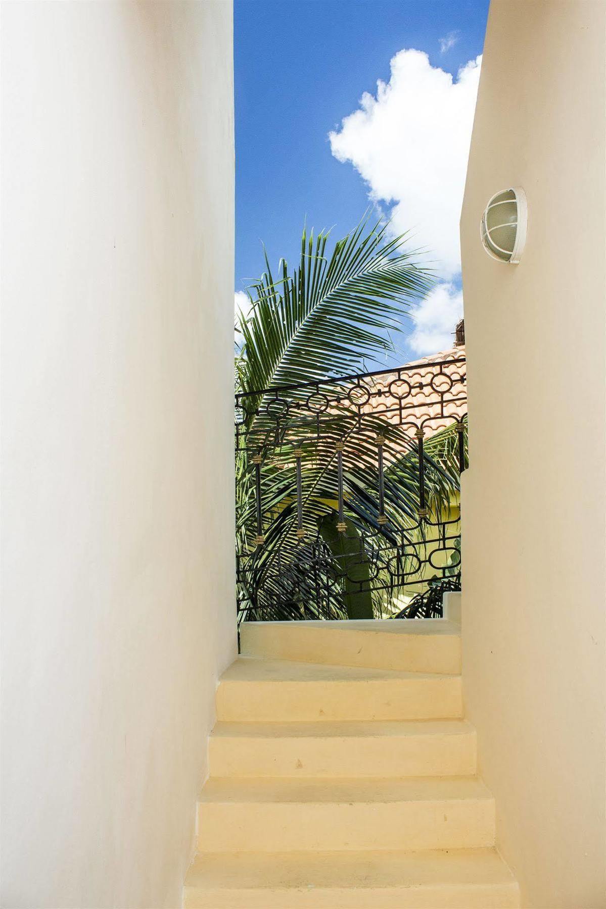 Hotel Sol Playa Playa del Carmen Exteriör bild